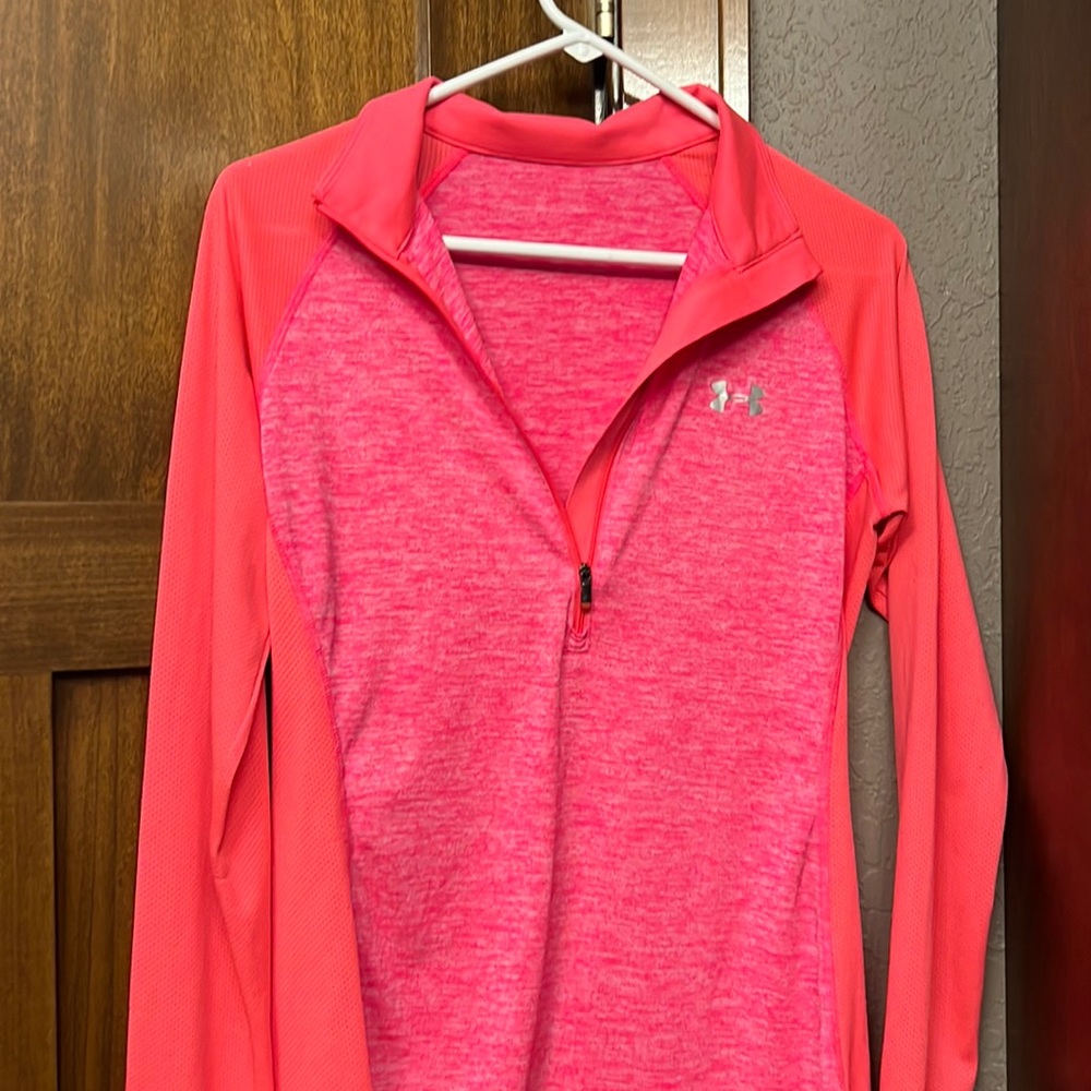 Women’s UA quarter zip